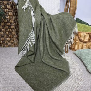 Alternative view of Wollplaid & Wolldecke "Tirol A" olive