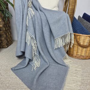 Alternative view of Wollplaid & Wolldecke "Tirol A" hellblau