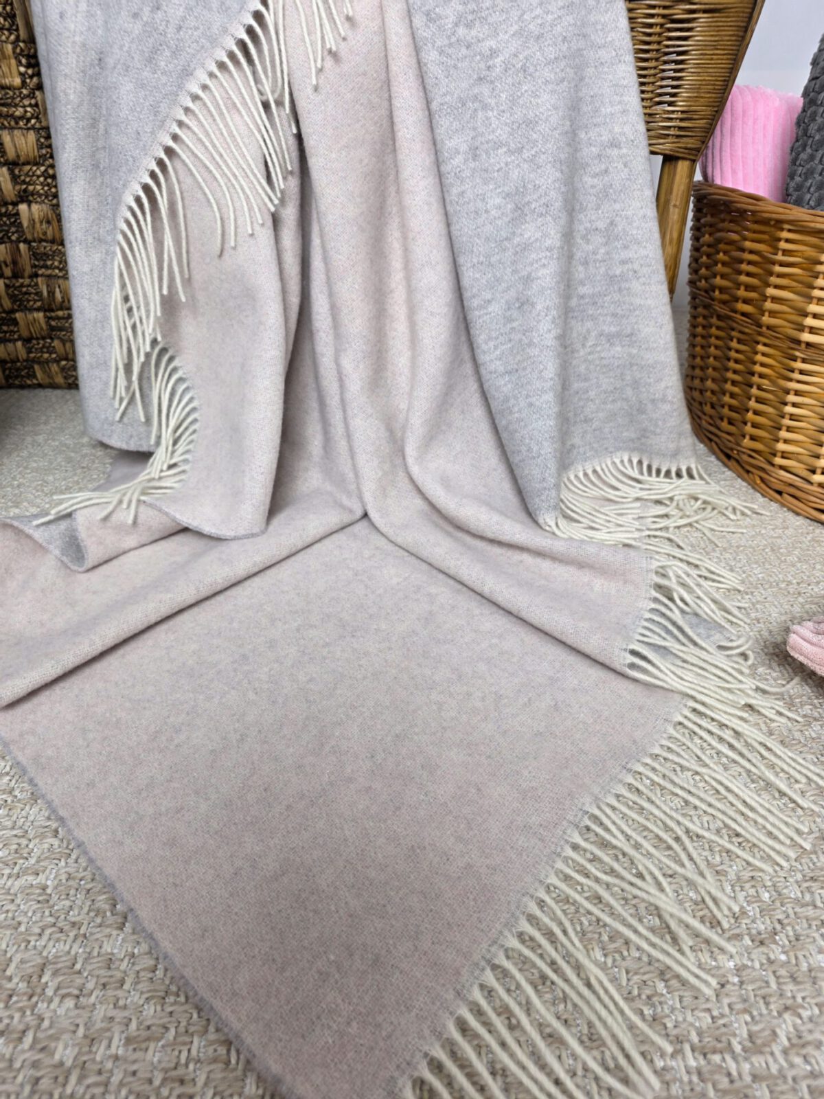 Wolldecken und Wollplaids