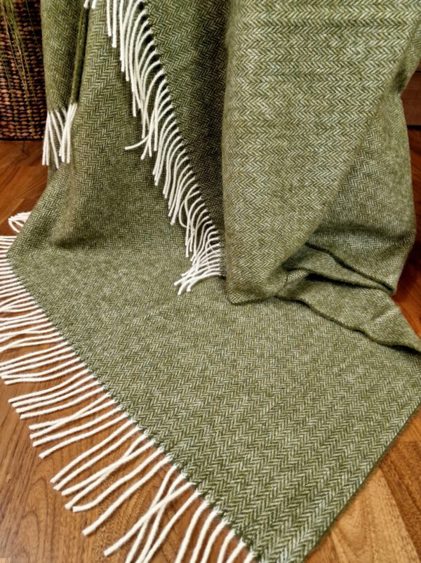 Wollplaid & Wolldecke "Tirol" olive – Bild 4
