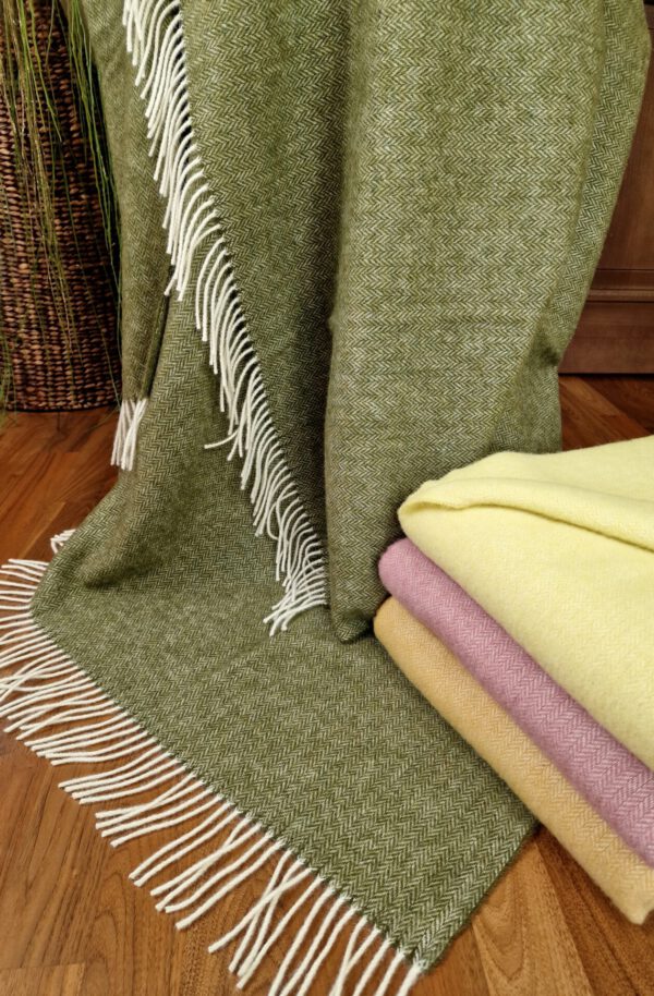 Wollplaid & Wolldecke "Tirol" olive – Bild 5