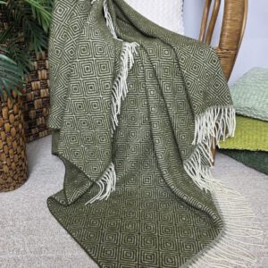 Alternative view of Wollplaid & Wolldecke "Tirol V" olive