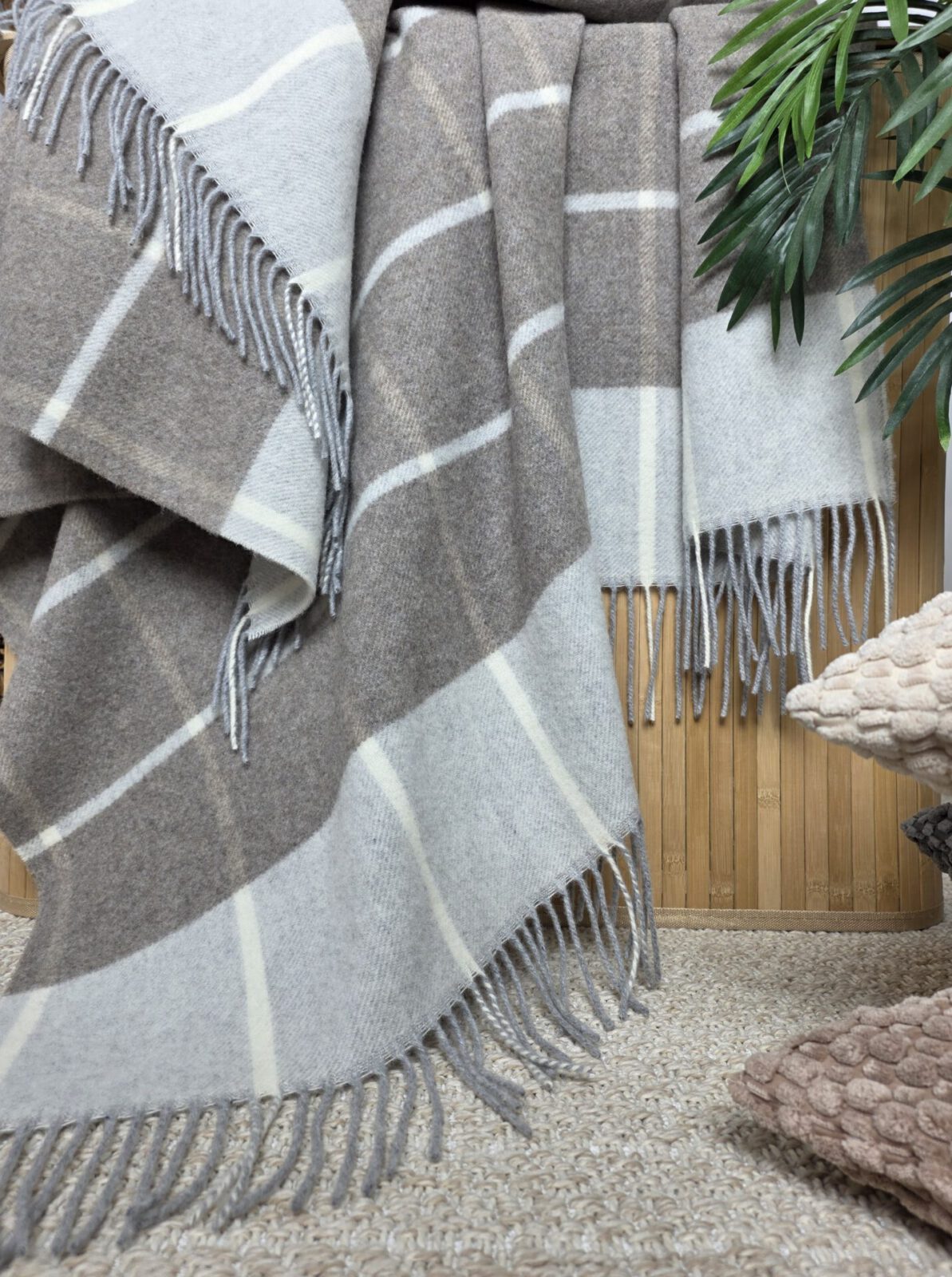 Wolldecken und Wollplaids