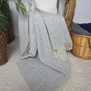 Alternative view of Wollplaid & Wolldecke "Tirol M" hellgrau