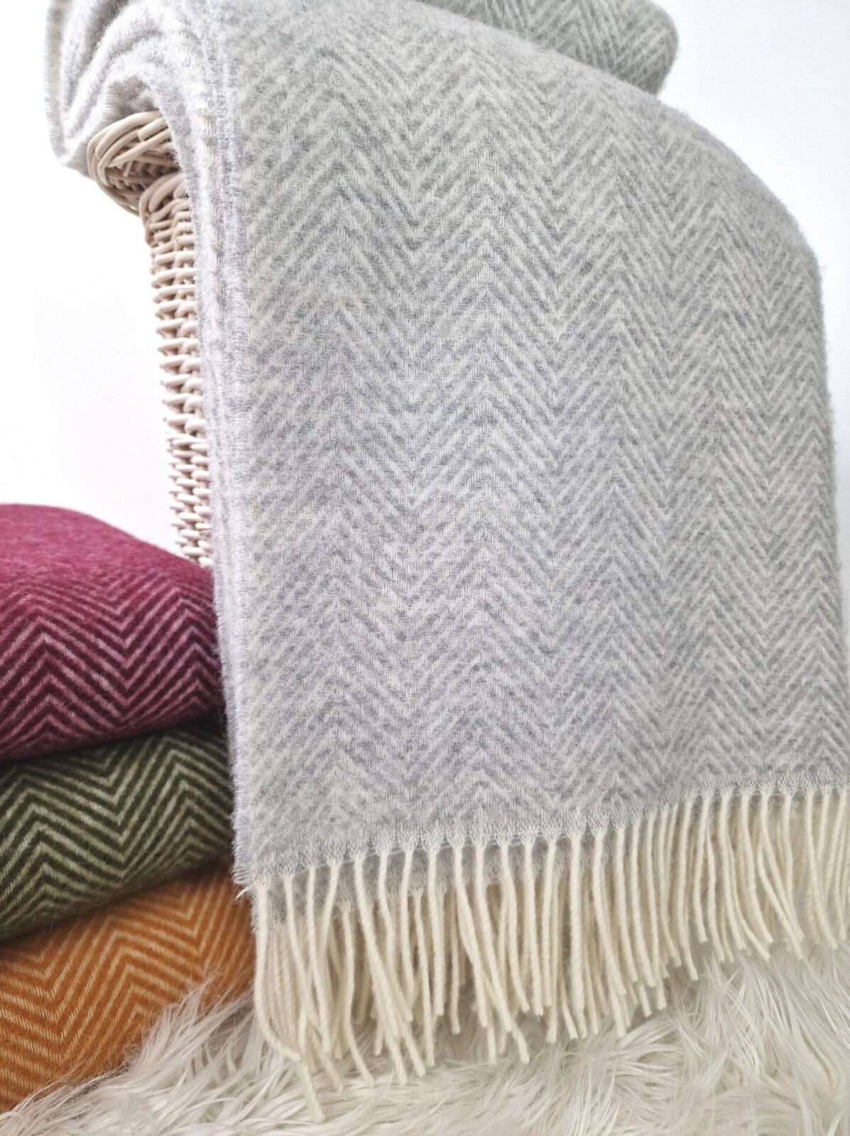 Wolldecken und Wollplaids