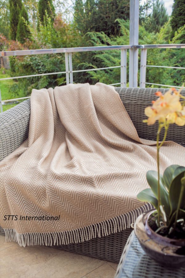 Wollplaid & Wolldecke "Tirol-M" beige – Bild 3