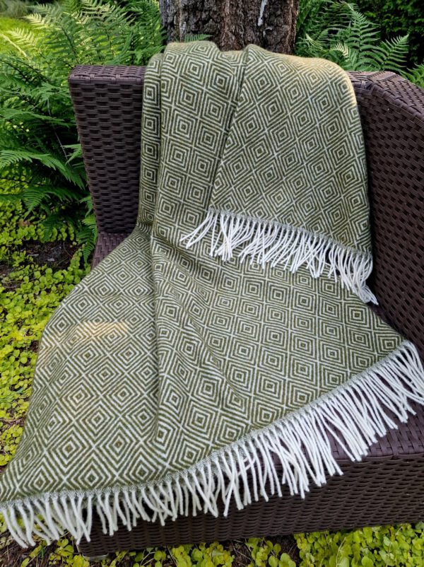 Wollplaid & Wolldecke "Tirol-V" olive – Bild 2
