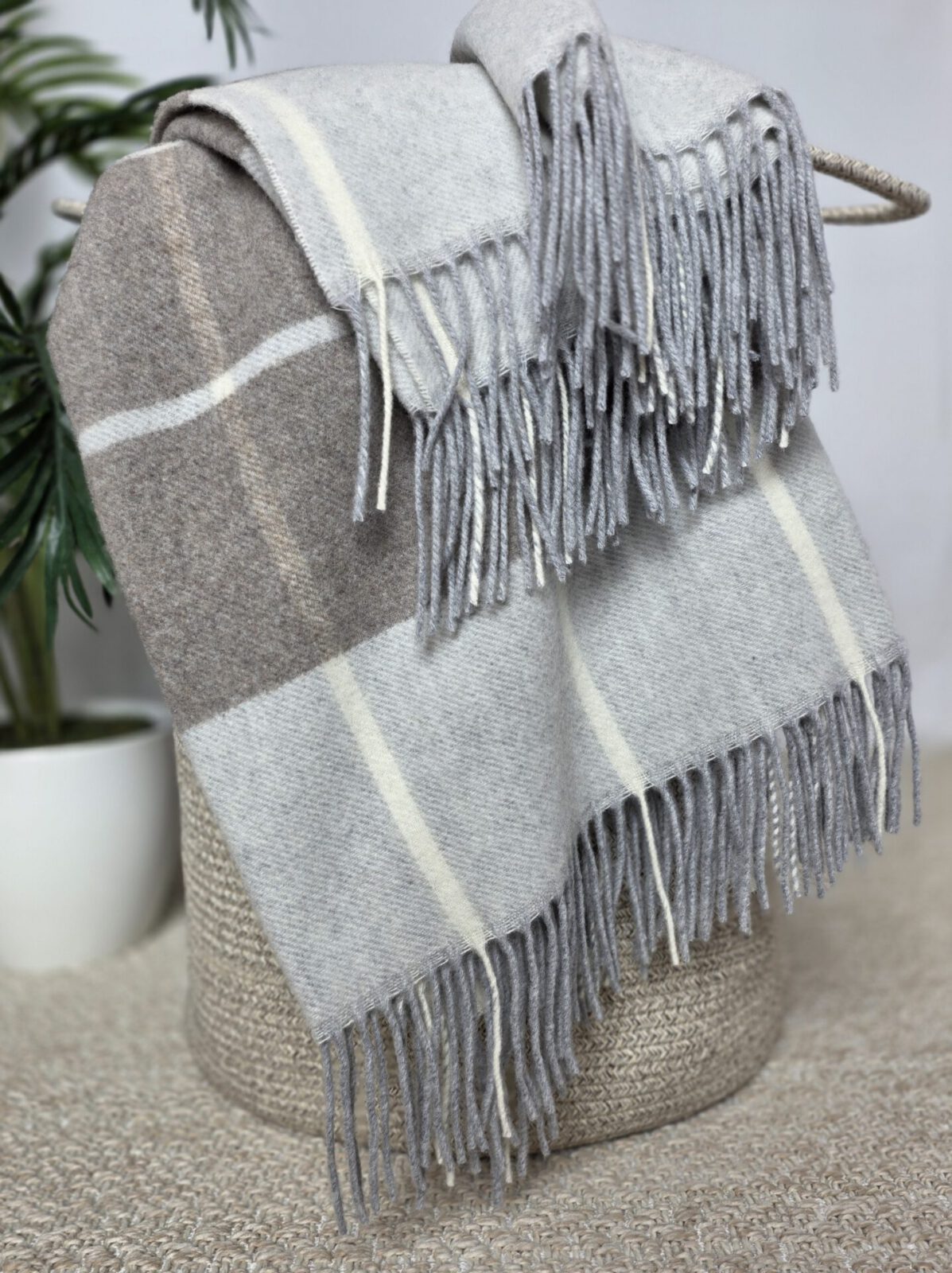 Wolldecken und Wollplaids