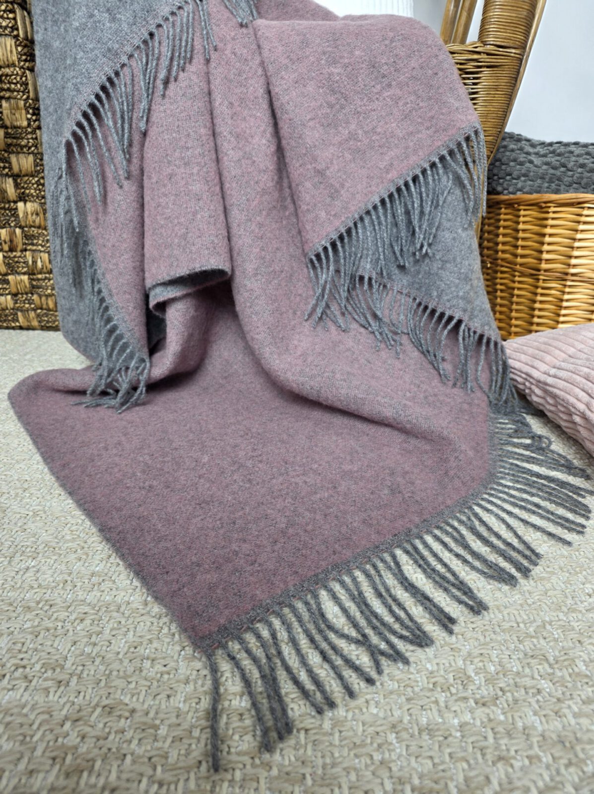 Wolldecken und Wollplaids