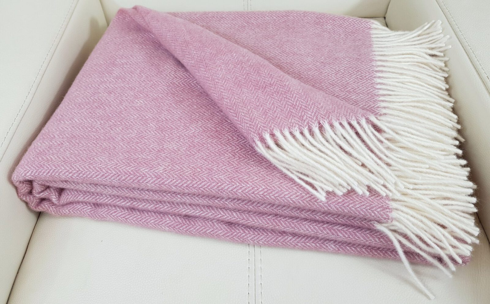 Wolldecken und Wollplaids