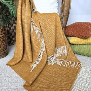 Alternative view of Wollplaid & Wolldecke "Tirol M" senf