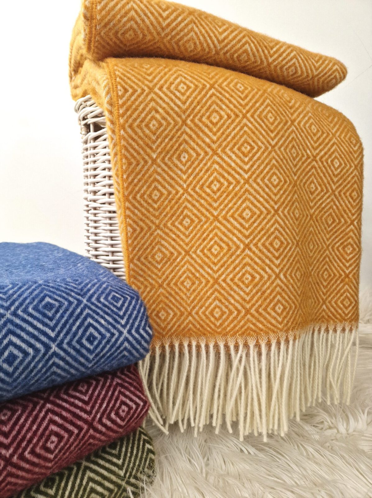 Wolldecken und Wollplaids