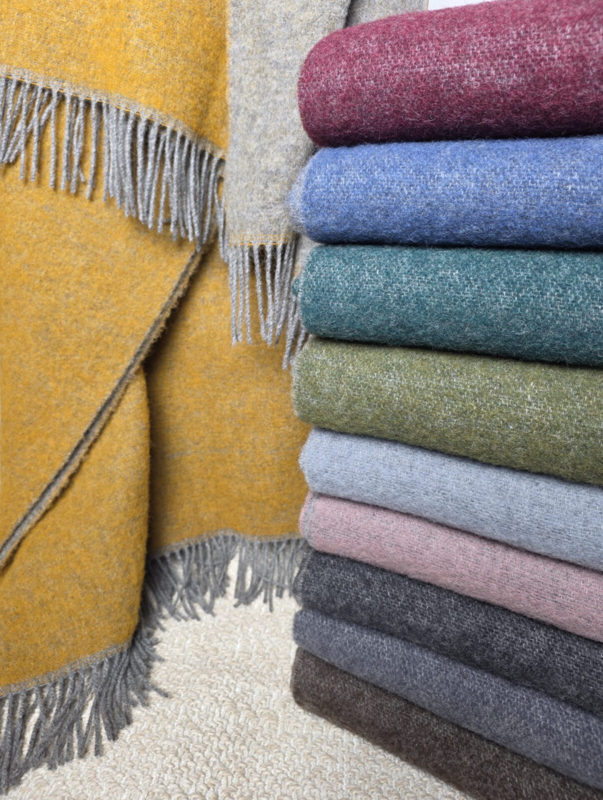 Wolldecken und Wollplaids