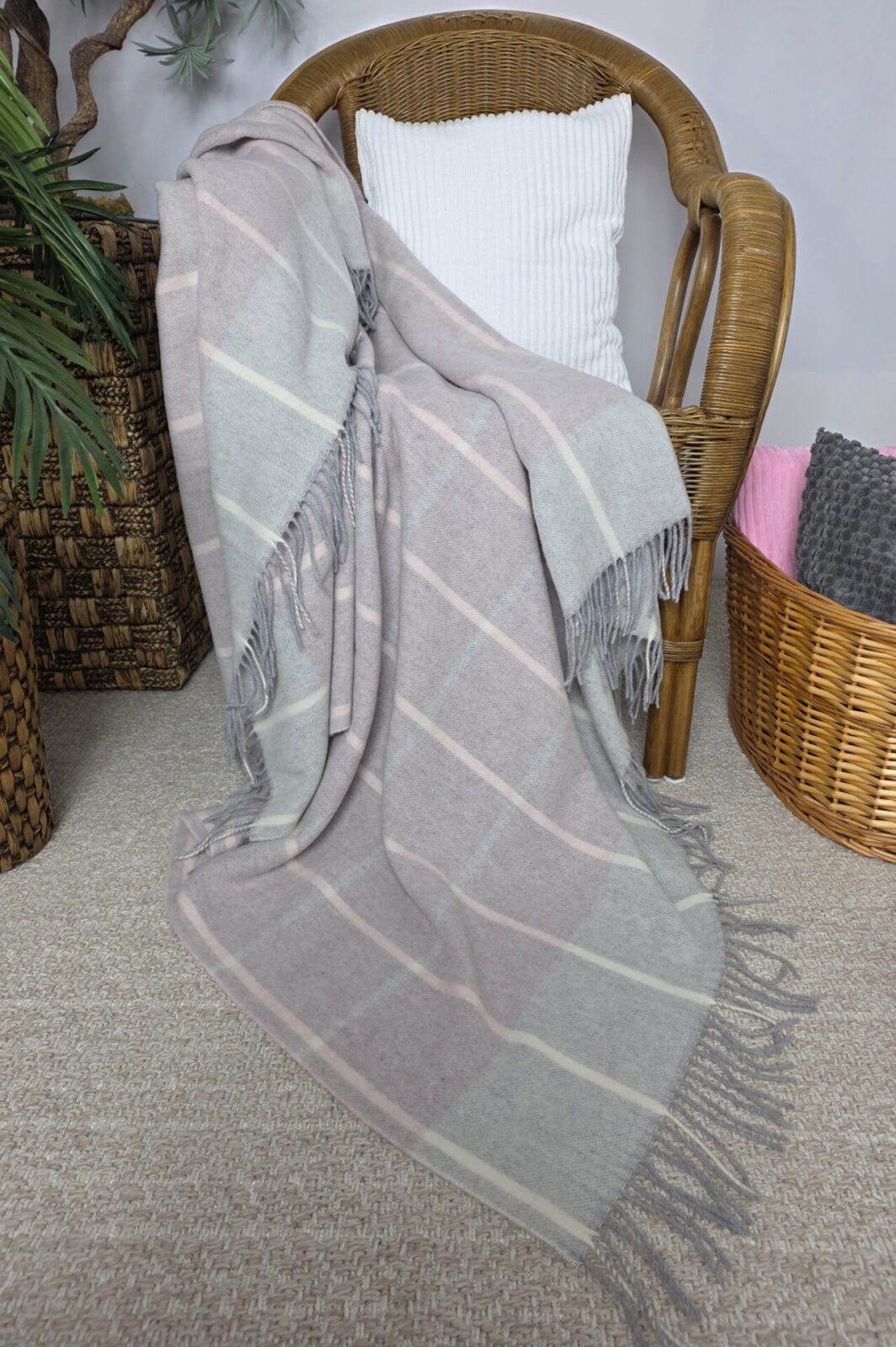 Wolldecken und Wollplaids