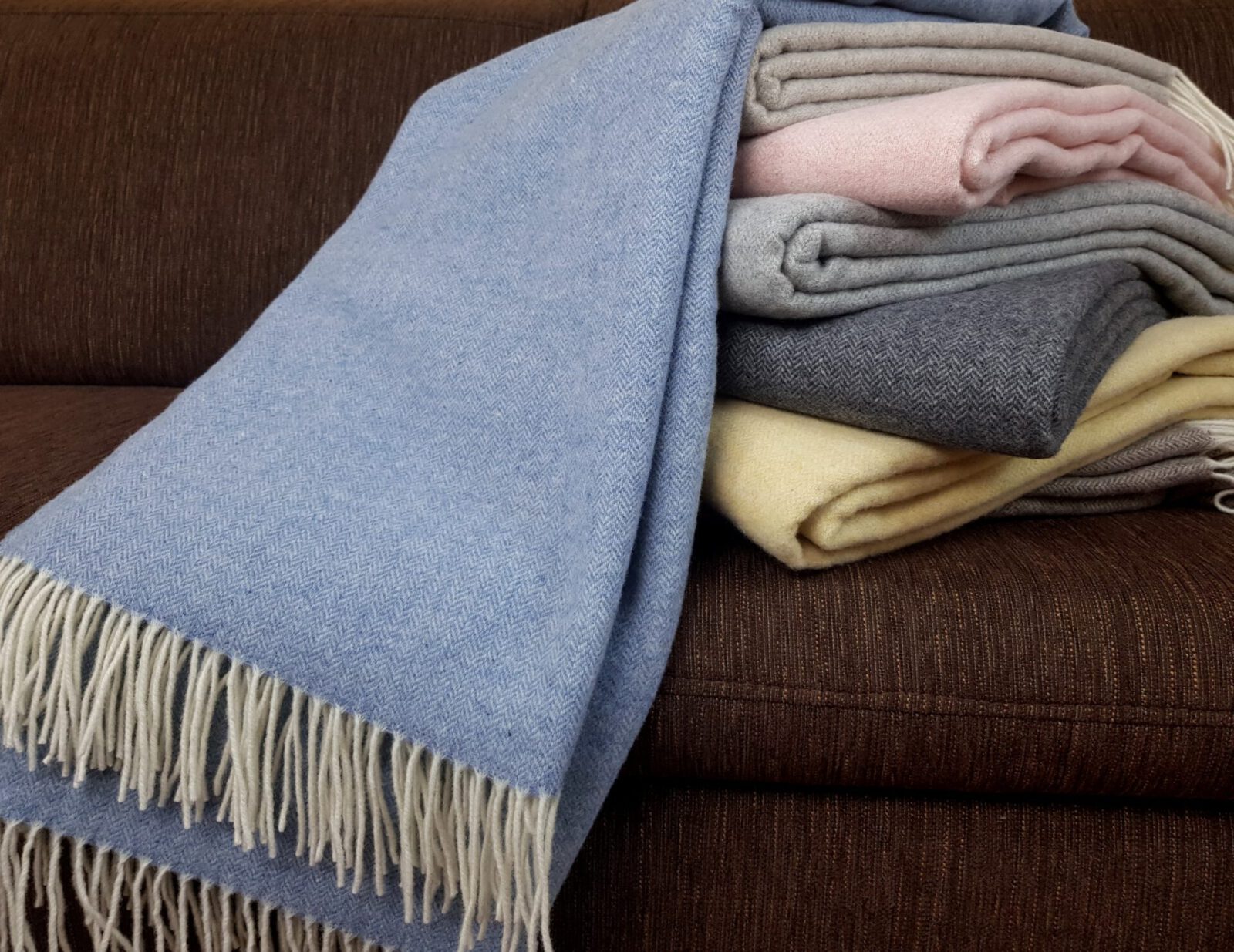 Wolldecken und Wollplaids