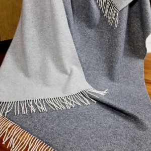 Alternative view of Wolldecke & Wollplaid, 90 % Merinowolle,10% Kaschmir "Faro DF" dunkelgrau-grau