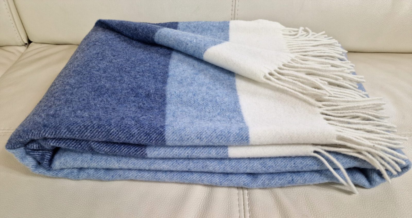 Wolldecken und Wollplaids