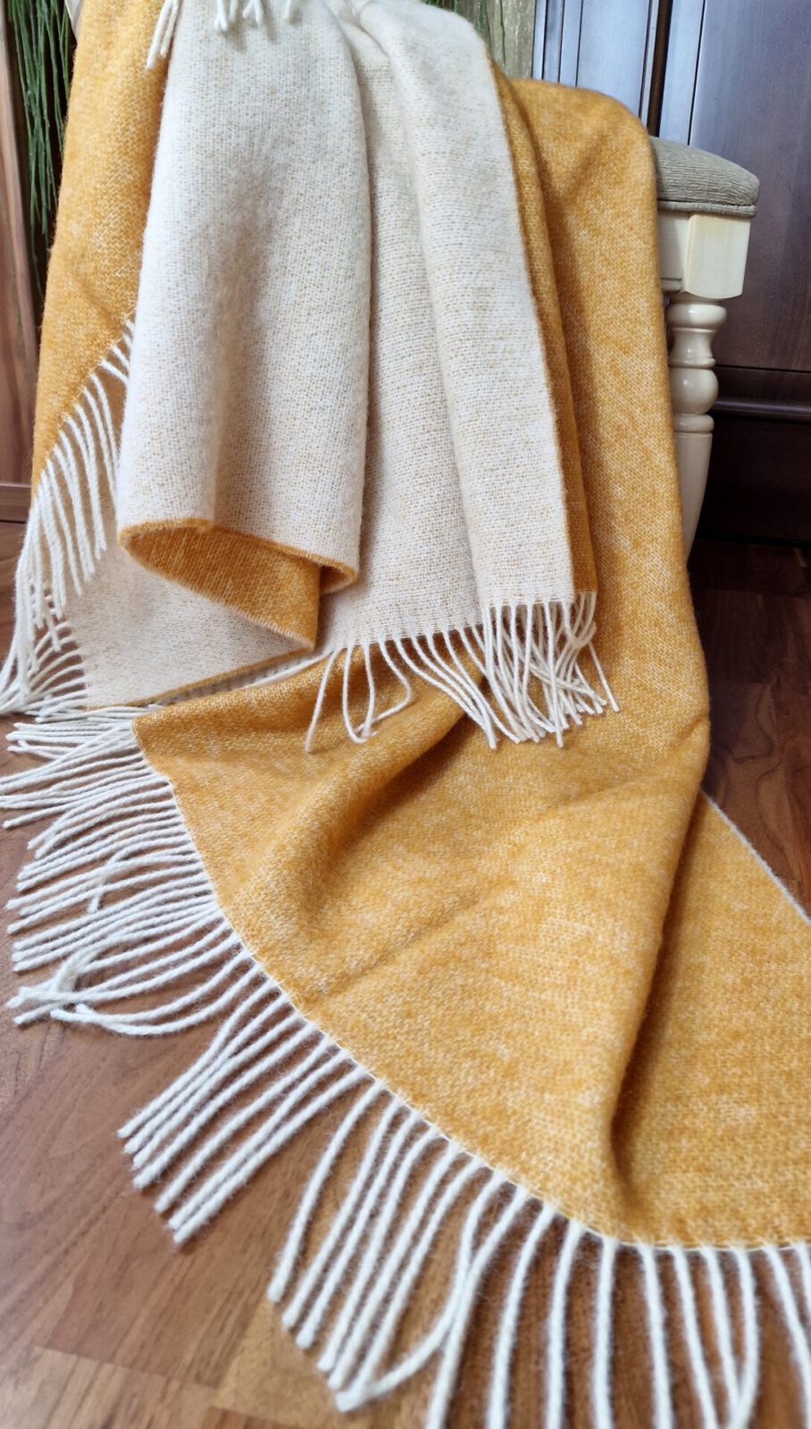 Wolldecken und Wollplaids