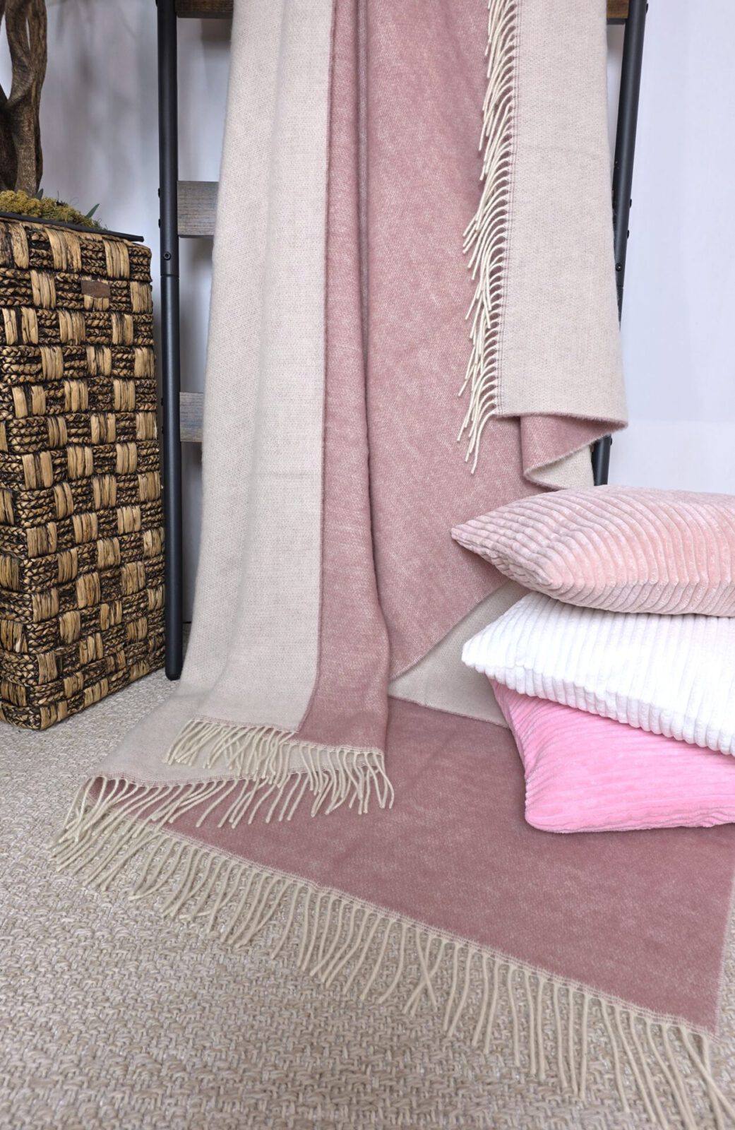 Wolldecken und Wollplaids