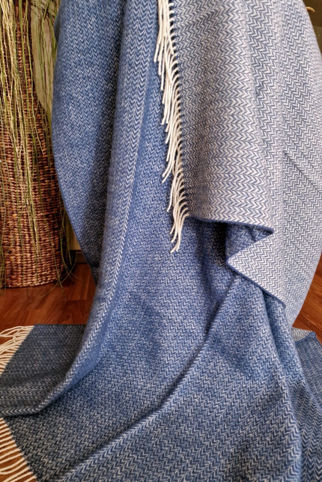 Wolldecken und Wollplaids