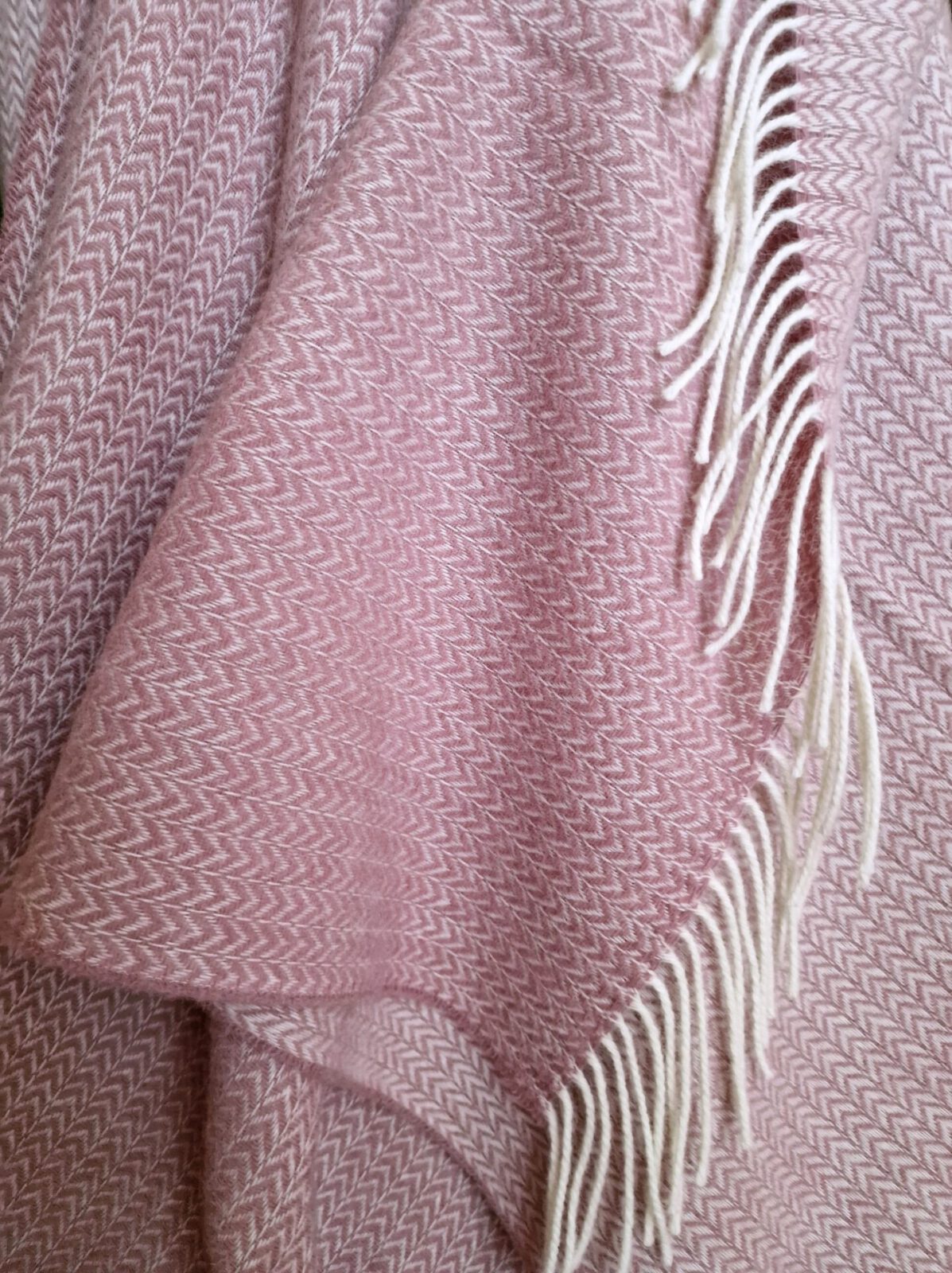 Wolldecken und Wollplaids