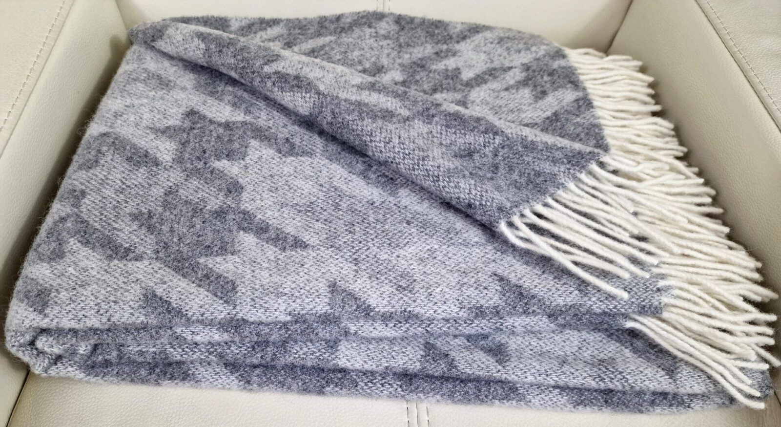 Wolldecken und Wollplaids