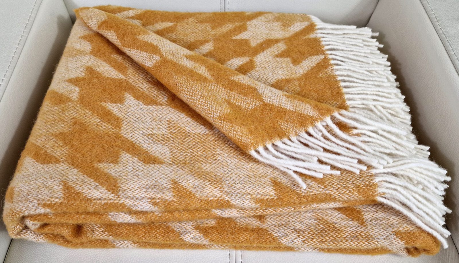Wolldecken und Wollplaids