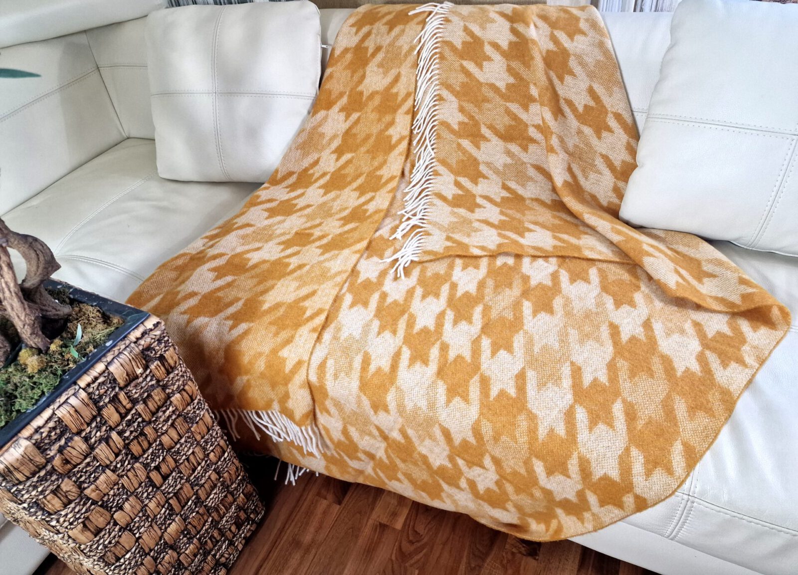 Wolldecken und Wollplaids