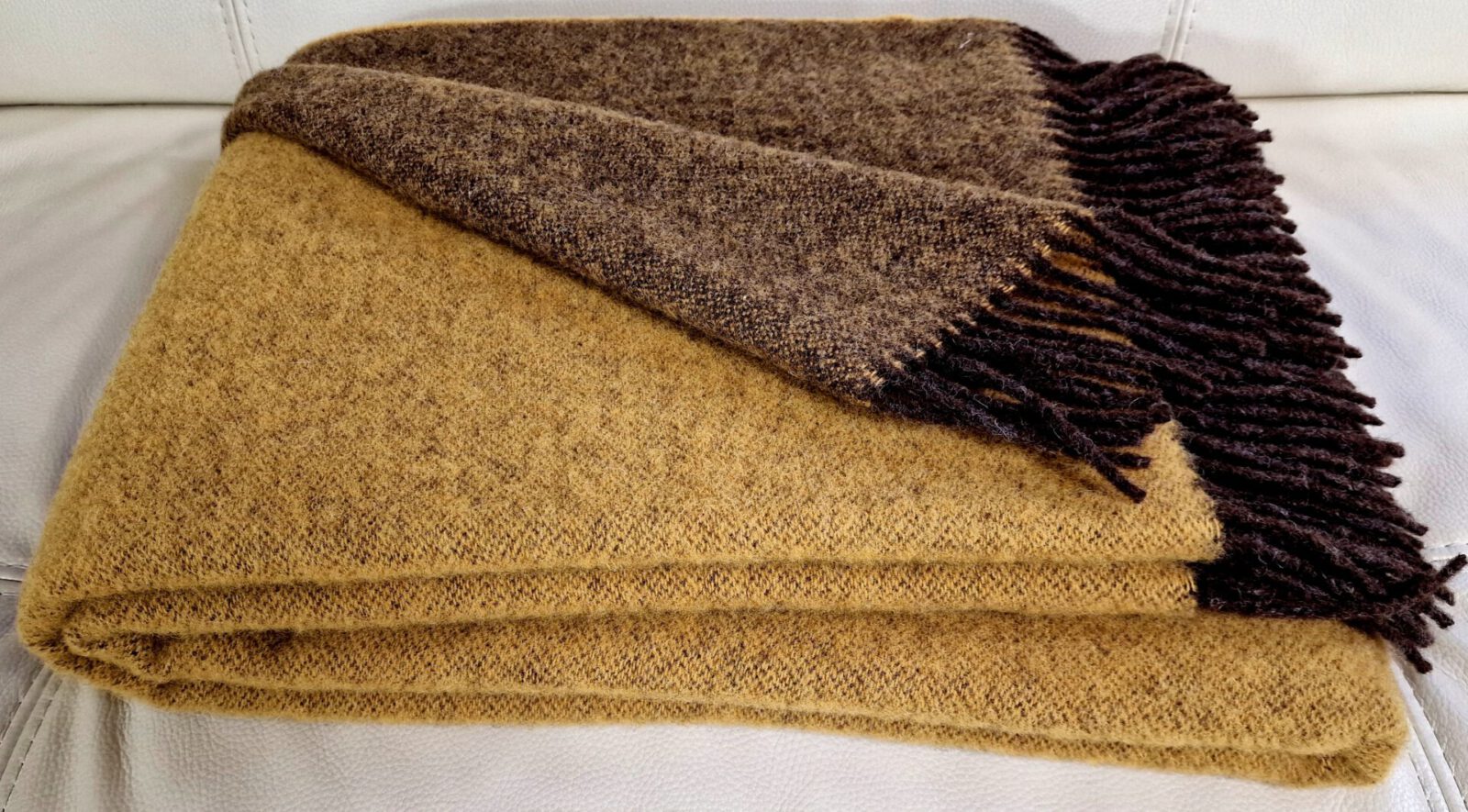 Wolldecken und Wollplaids