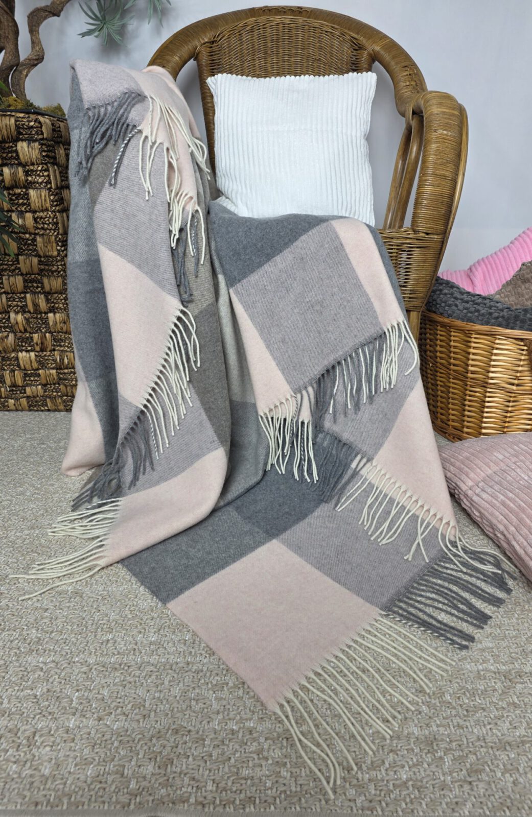 Wolldecken und Wollplaids