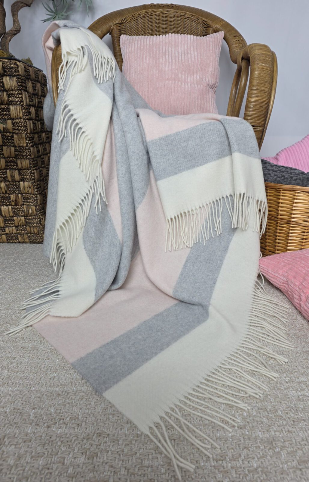 Wolldecken und Wollplaids