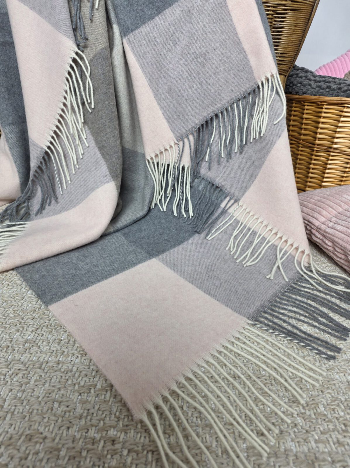 Wolldecken und Wollplaids