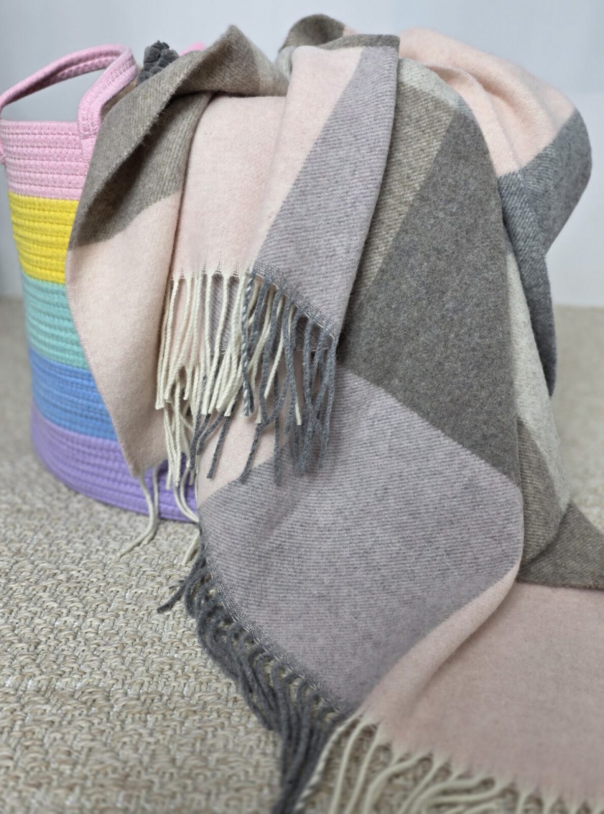 Wolldecken und Wollplaids