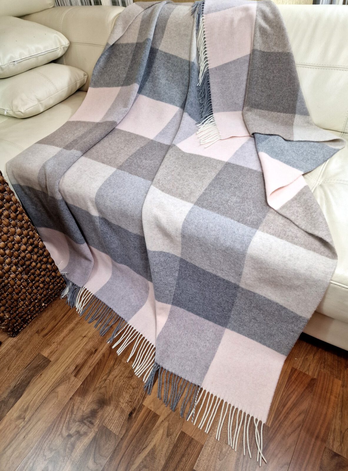 Wolldecken und Wollplaids