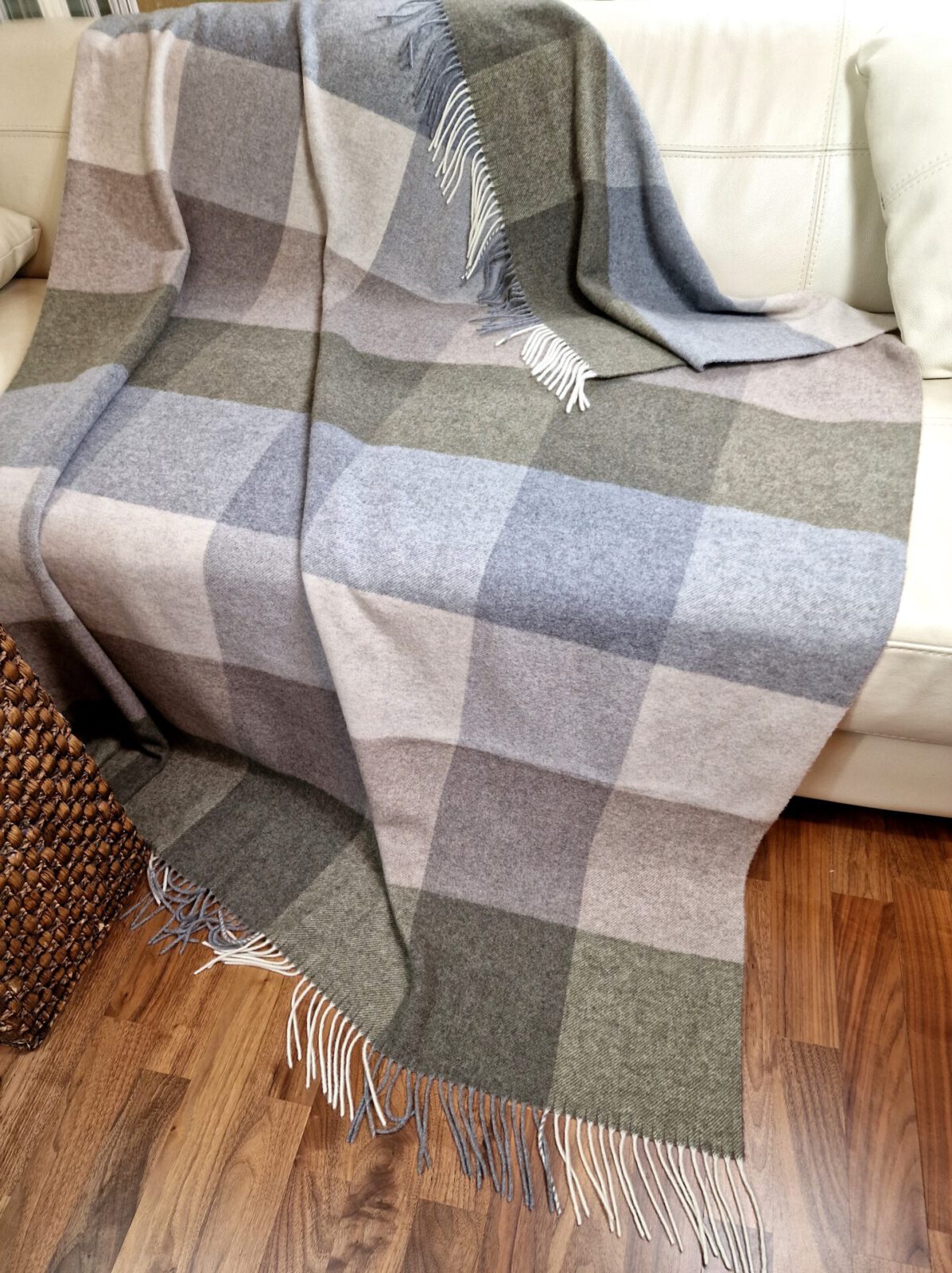Wolldecken und Wollplaids