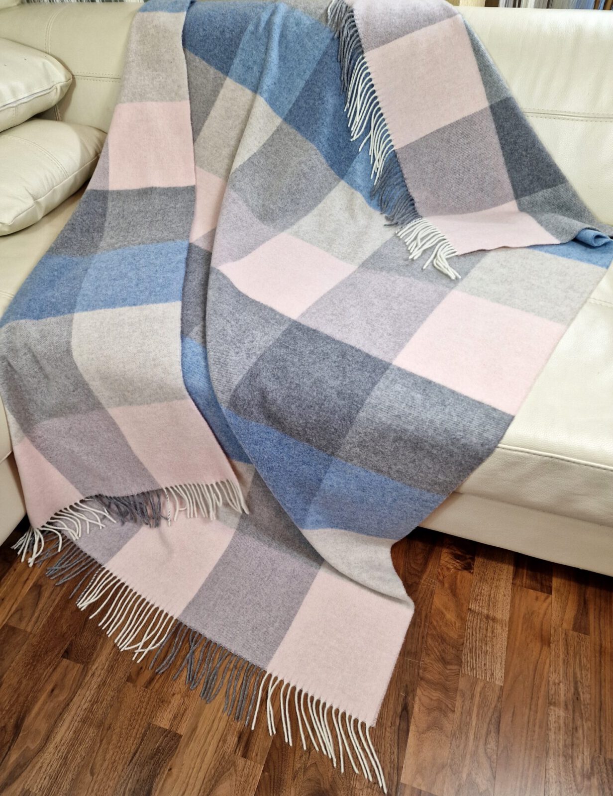 Wolldecken und Wollplaids
