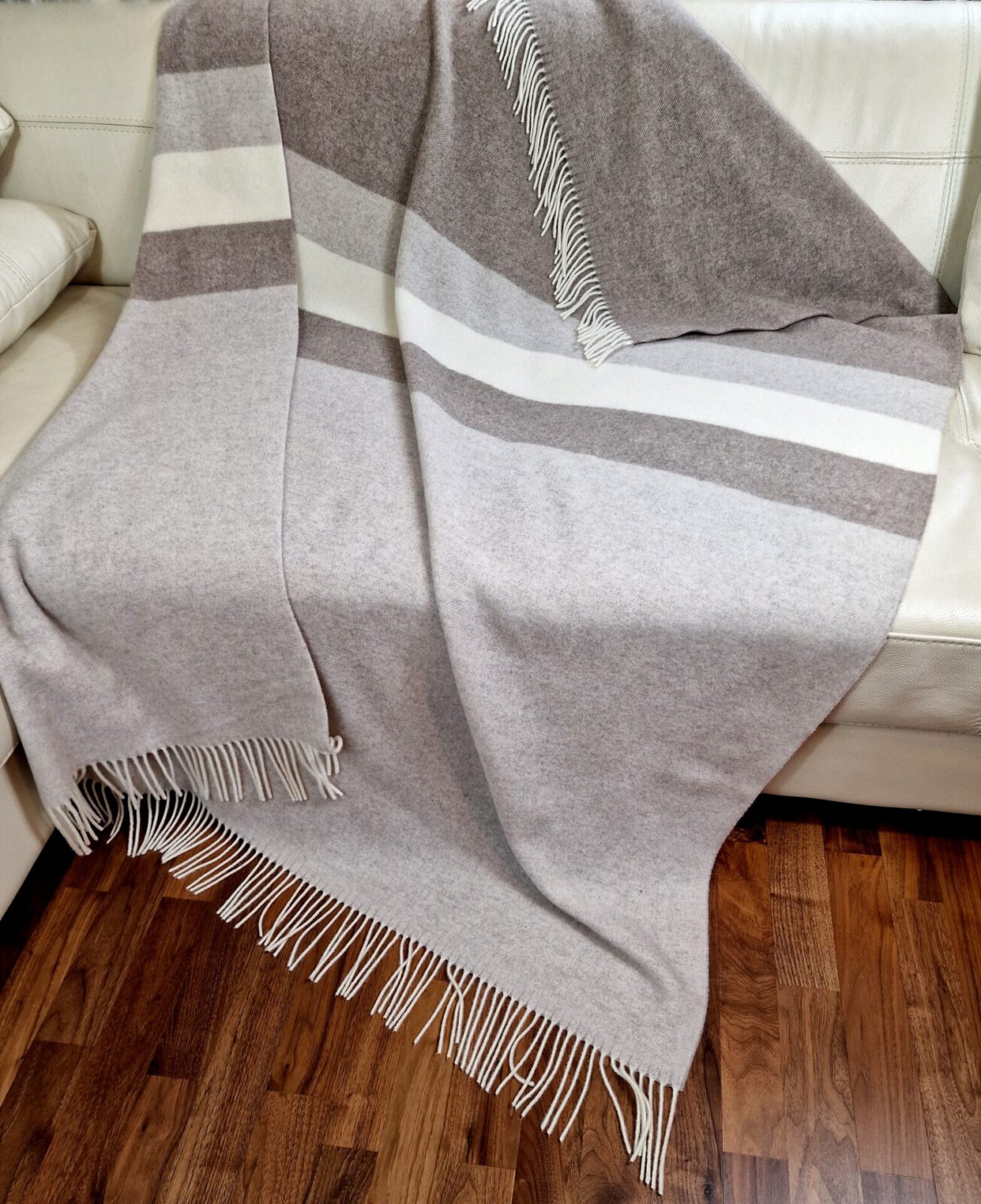 Wolldecken und Wollplaids
