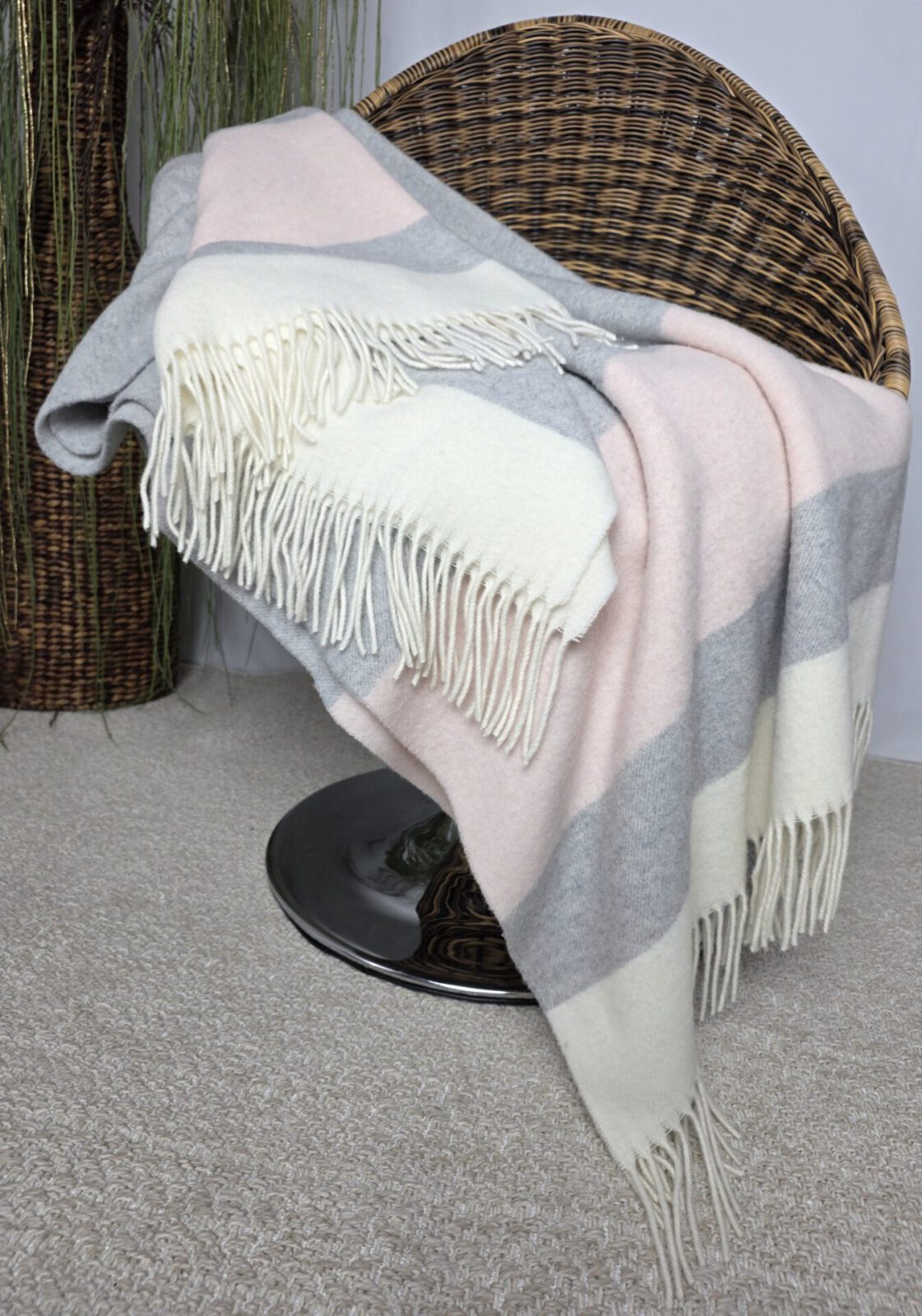 Wolldecken und Wollplaids