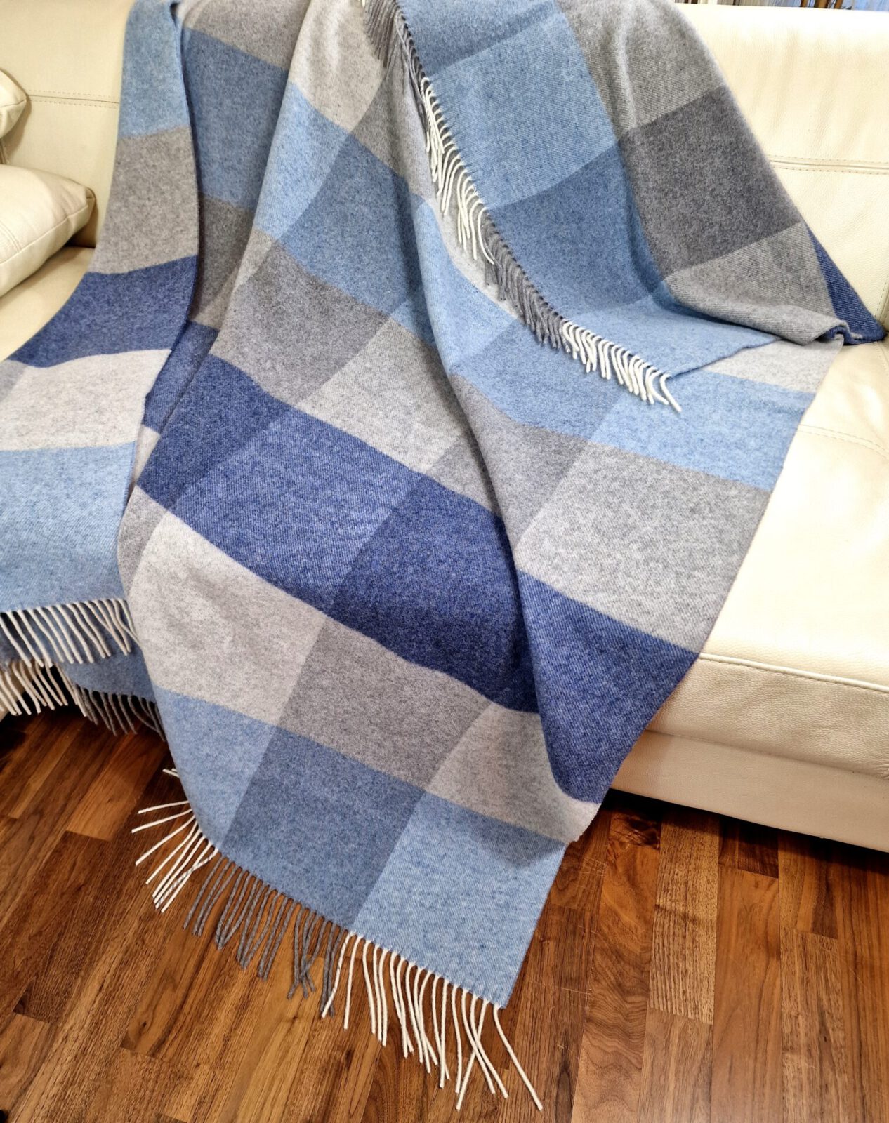Wolldecken und Wollplaids