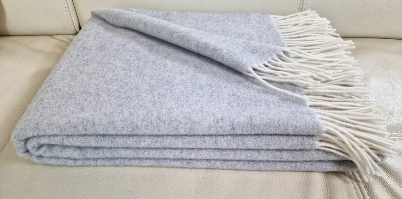 Wolldecken und Wollplaids