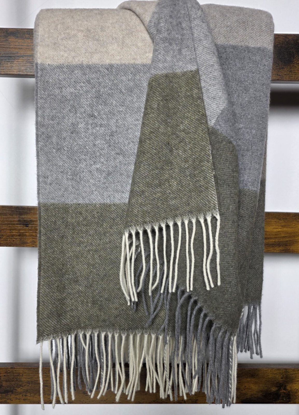 Wolldecken und Wollplaids