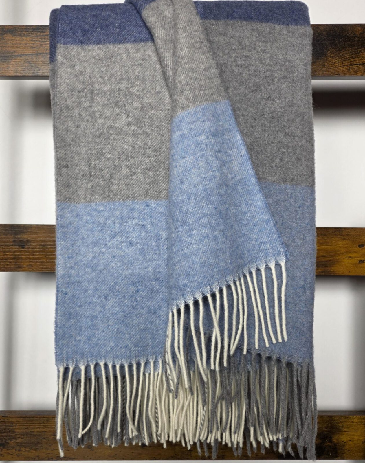 Wolldecken und Wollplaids