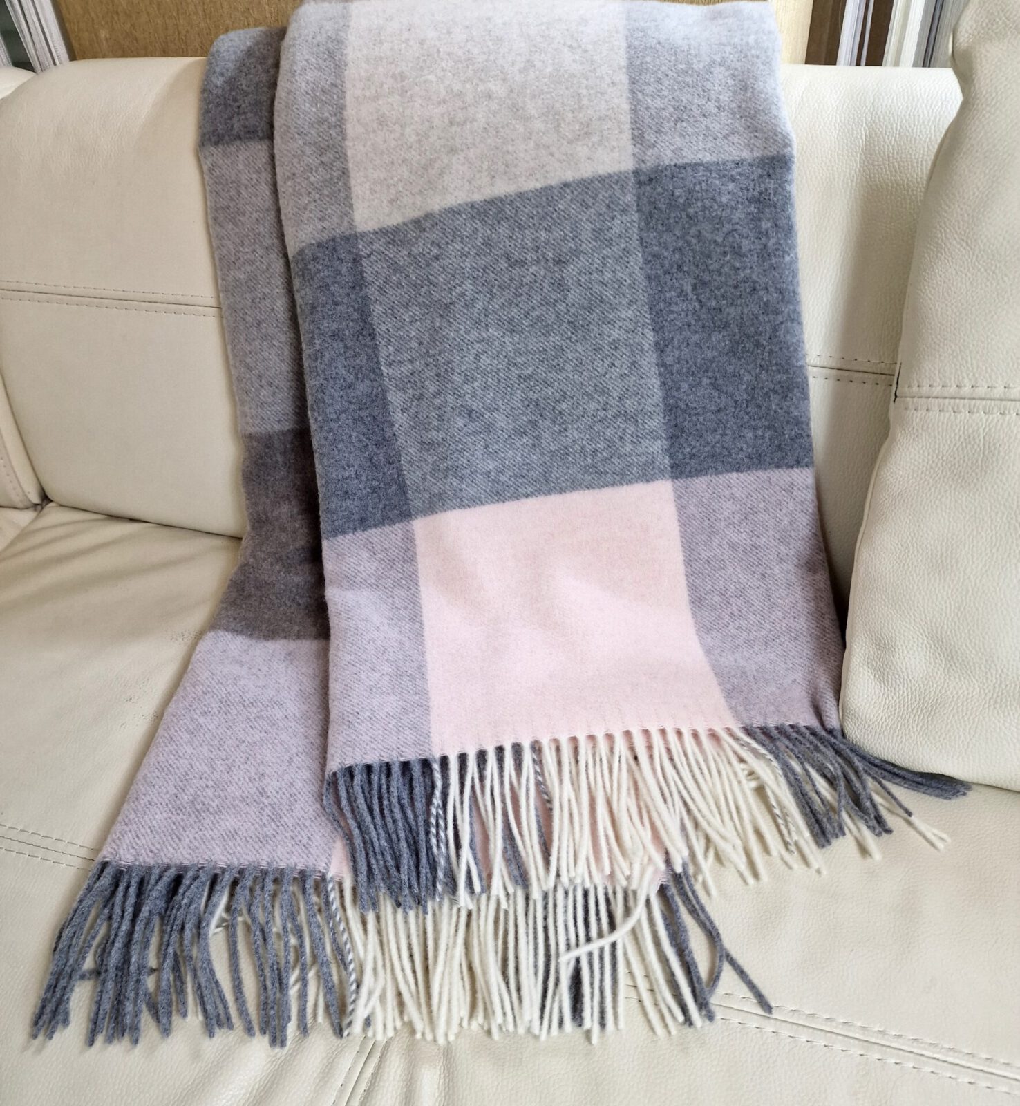 Wolldecken und Wollplaids