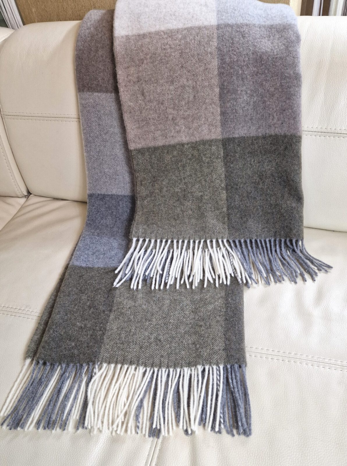 Wolldecken und Wollplaids