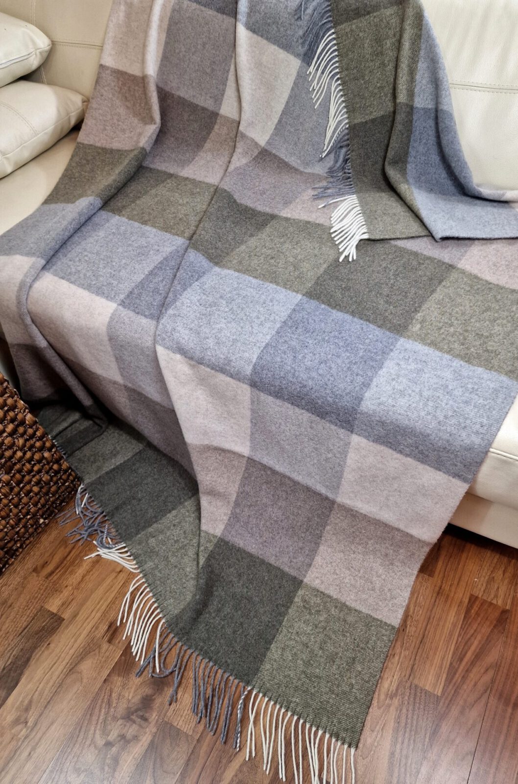 Wolldecken und Wollplaids