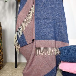 Alternative view of Wollplaid & Wolldecke "Tirol DFD" blau-rosa