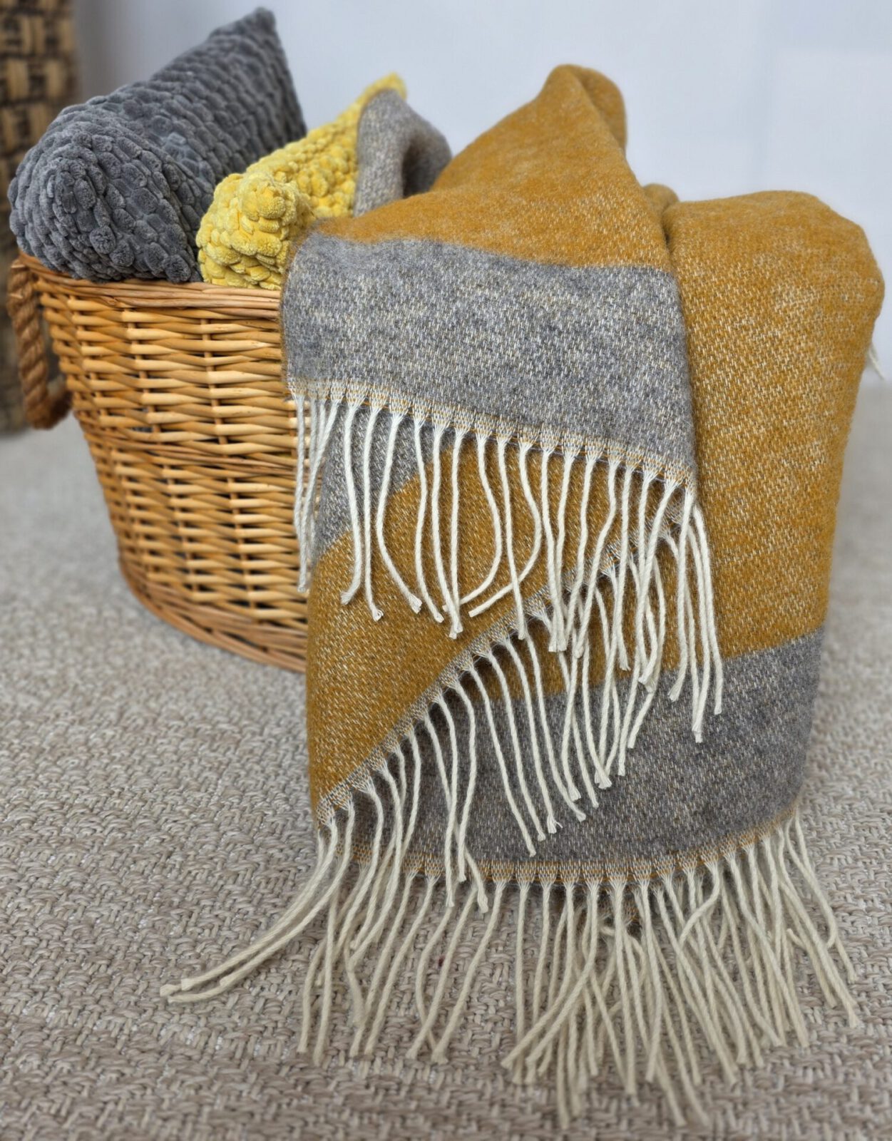 Wolldecken und Wollplaids