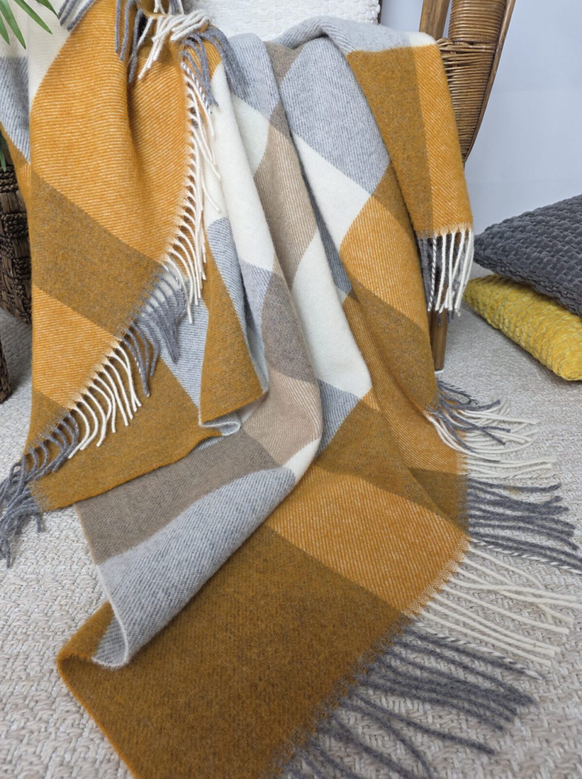 Wolldecken und Wollplaids