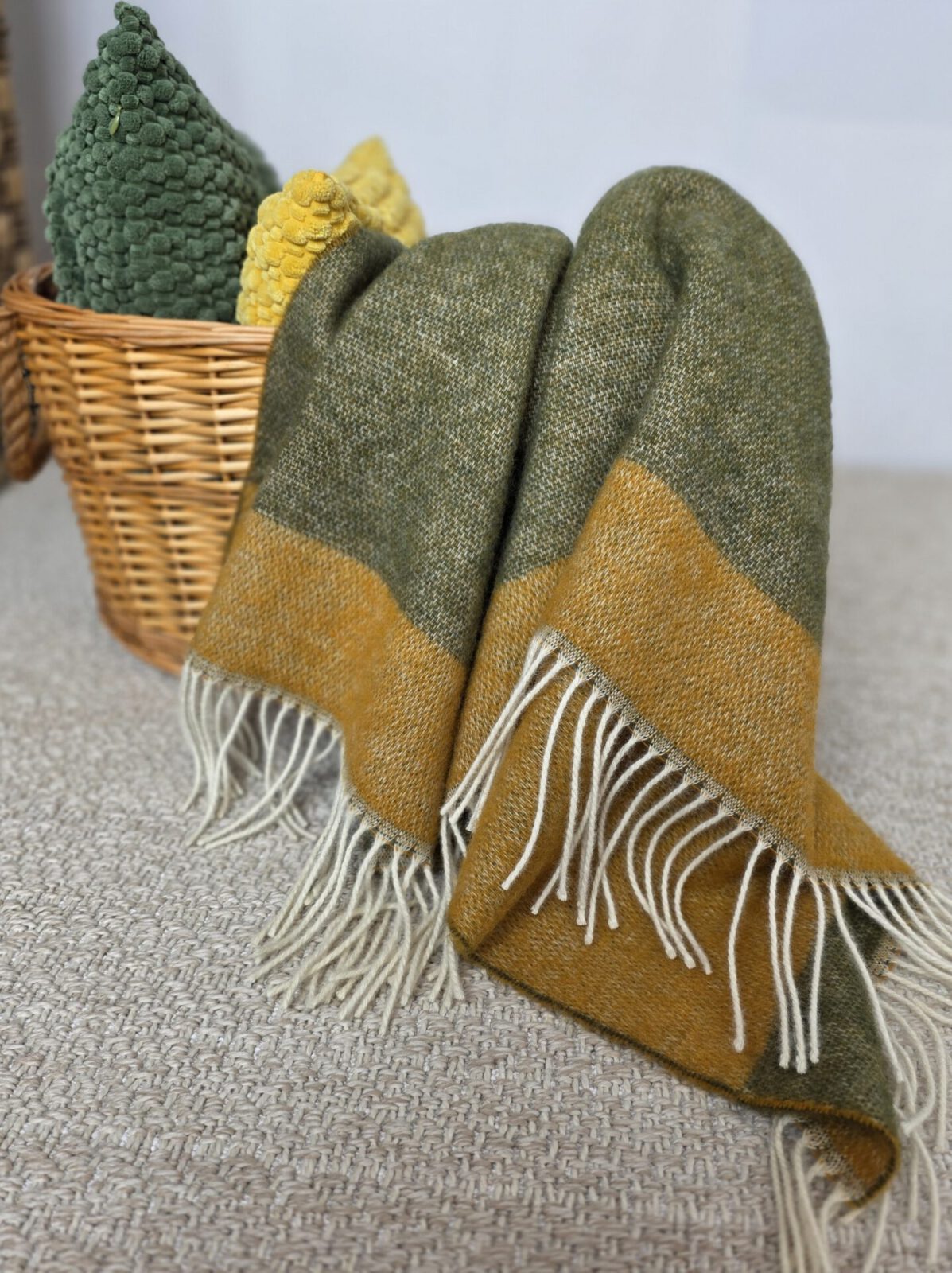 Wolldecken und Wollplaids