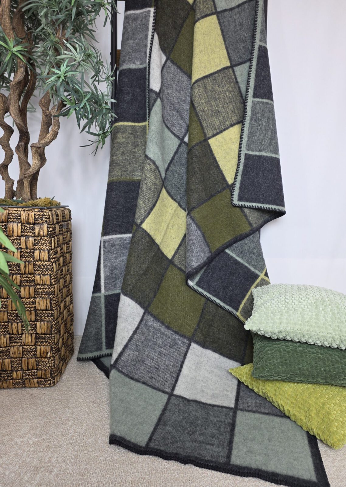 Wolldecken und Wollplaids